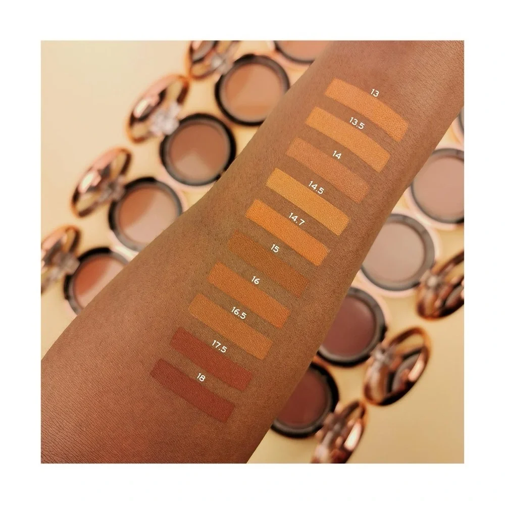 ❄️ Makeup Revolution | Satin Matte Powder Foundation Conceal & Define P14.7